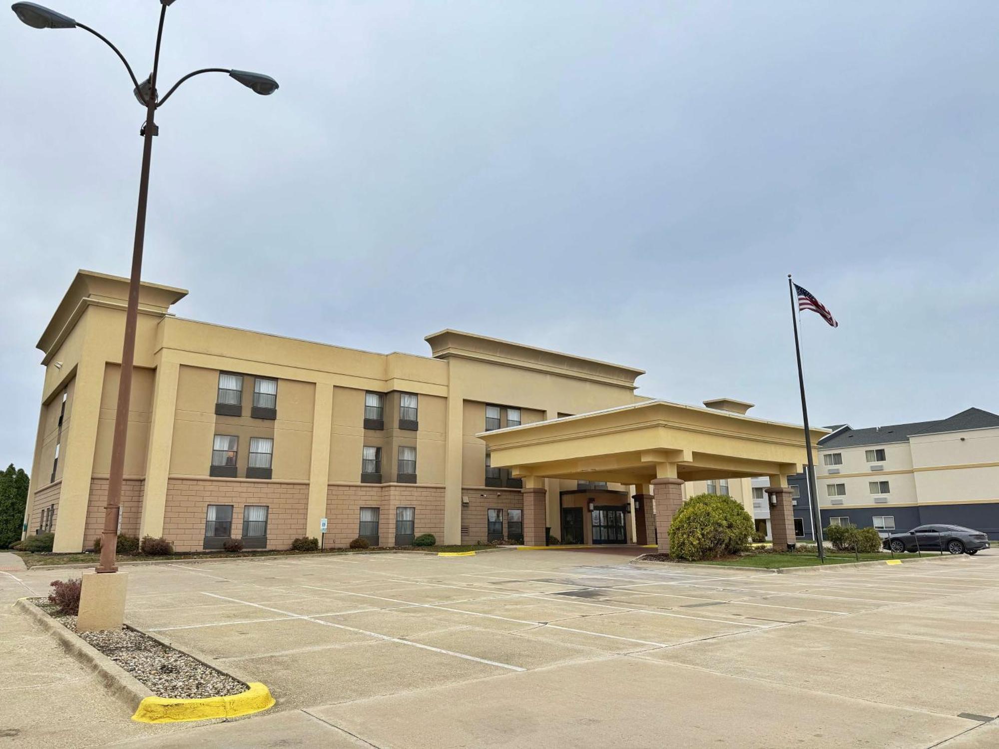 Surestay By Best Western Forsyth Decatur Exteriér fotografie