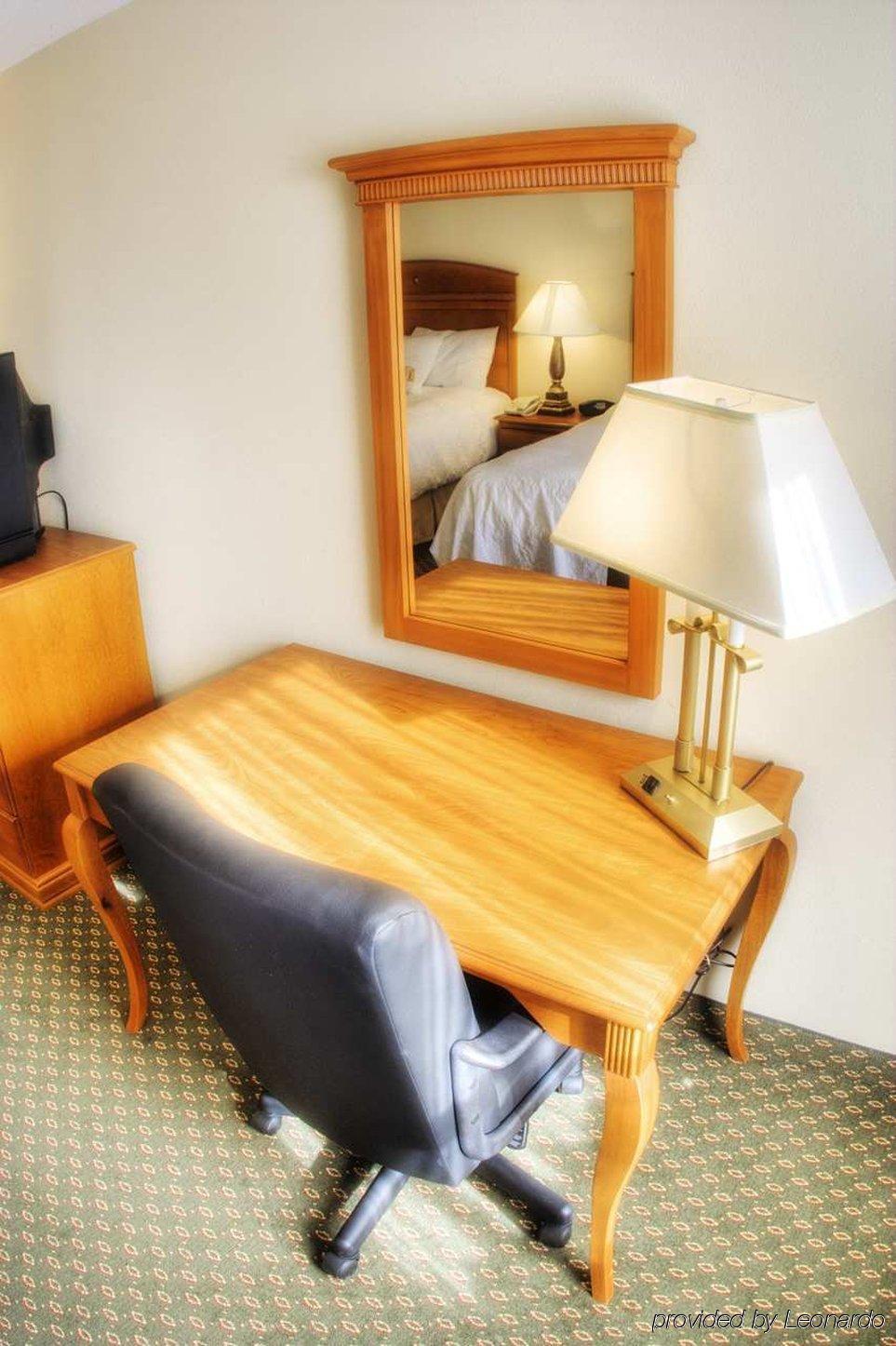 Surestay By Best Western Forsyth Decatur Pokoj fotografie